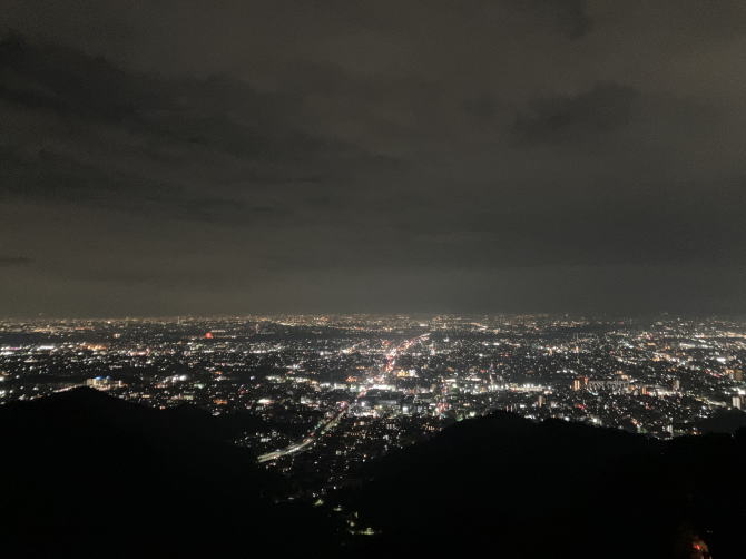 夜の岐阜城天守から見える名古屋市の夜景